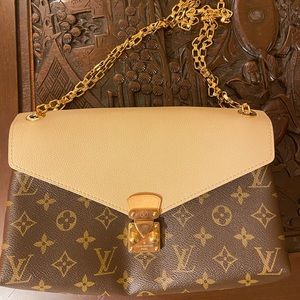 Louis Vuitton Pallas Chain Bag